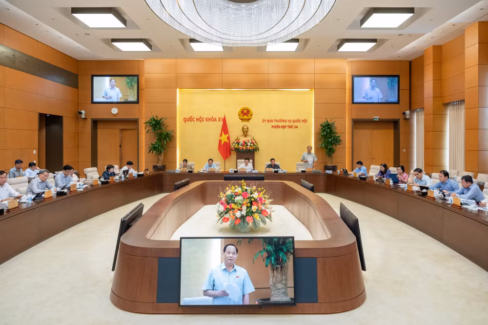 can thiet ban hanh luat trat tu an toan giao thong duong bo hinh 1