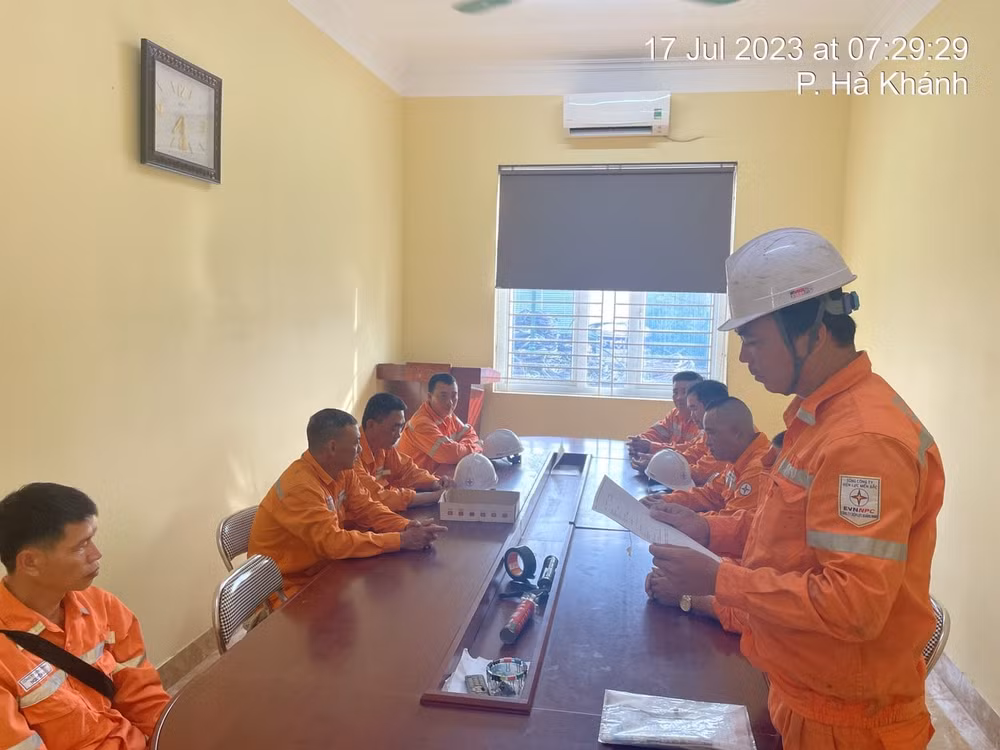 tong cong ty dien luc mien bac san sang cac nhiem vu ung pho voi bao talim bao so 1 nam 2023 hinh 1