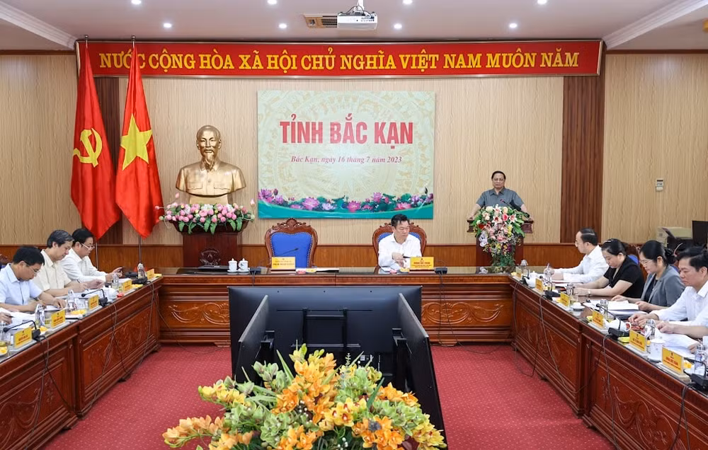 bac kan candoi moi tu duy tap trung phat trien 2 linh vuc dot pha hinh 3