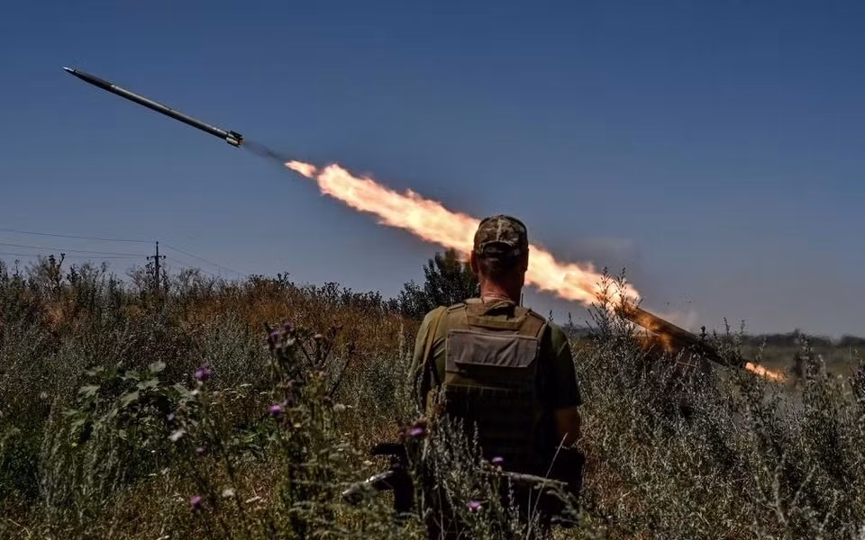 ukraine va nga cao buoc nhau na phao vao dan thuong o zaporizhzhia hinh 1
