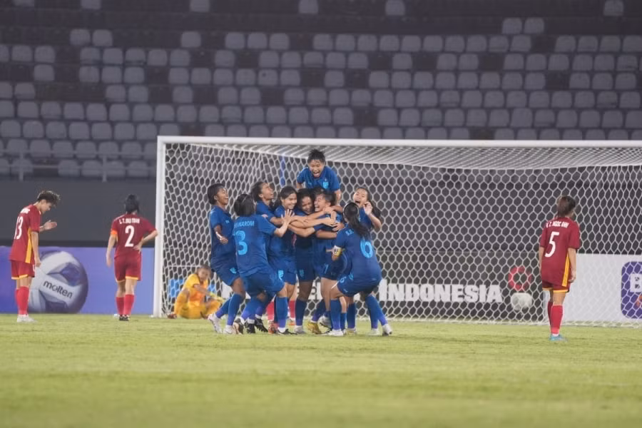 u19 nu viet nam thua dang tiec thai lan o chung ket giai u19 nu dong nam a hinh 2