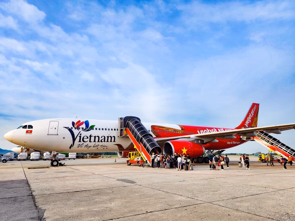 bieu tuong du lich viet nam len than tau bay lon cua vietjet hinh 2
