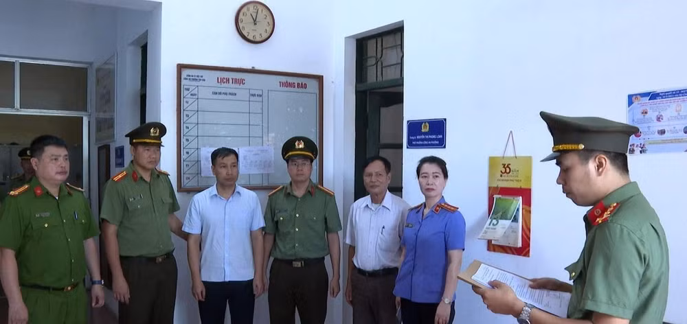 bien dat rung san xuat thanh dat o nguyen chu tich thi xa va can bo tai phu tho bi bat hinh 1