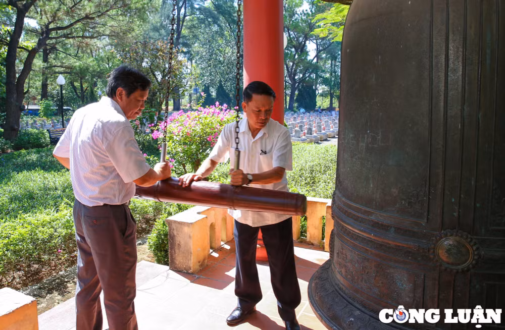dang huong tuong niem cac anh hung liet si tainghia trang liet si quoc gia truong son hinh 3