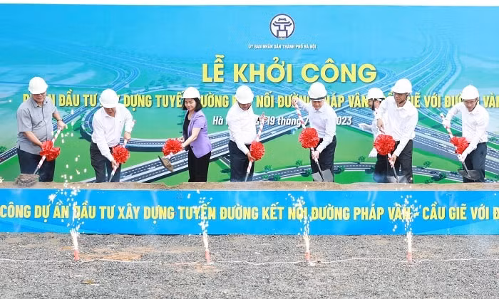 khoi cong duong ket noi phap van cau gie voi vanh dai 3 ha noi hinh 1