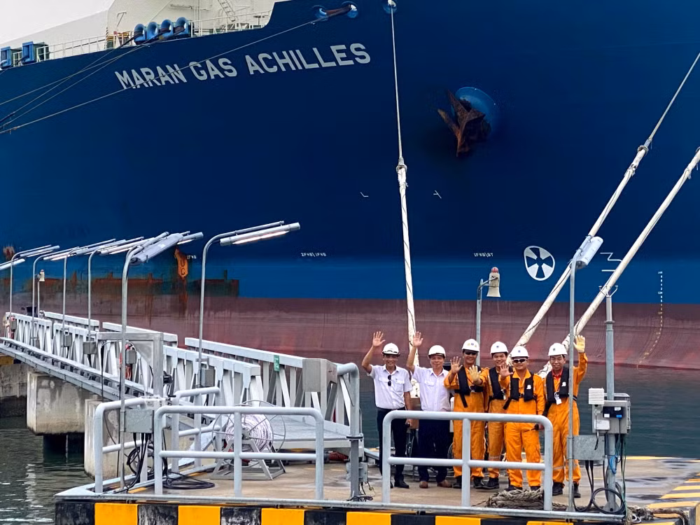pv gas hoan thanh tiep nhan gan 70000 tan lng dau tien ve kho thi vai hinh 2