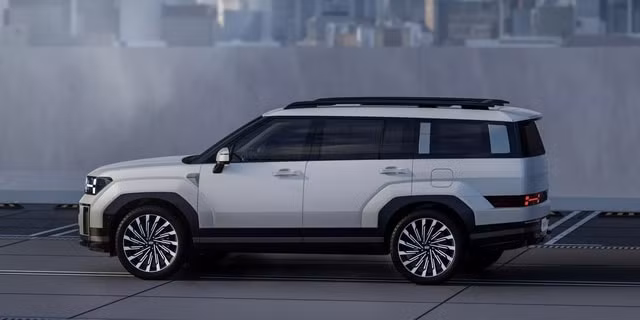 hyundai santa fe 2024 chinh thuc lo dien ngoai hinh nhu land rover hinh 1
