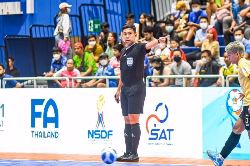viet nam co them trong tai futsal cap cao cua afc hinh 2
