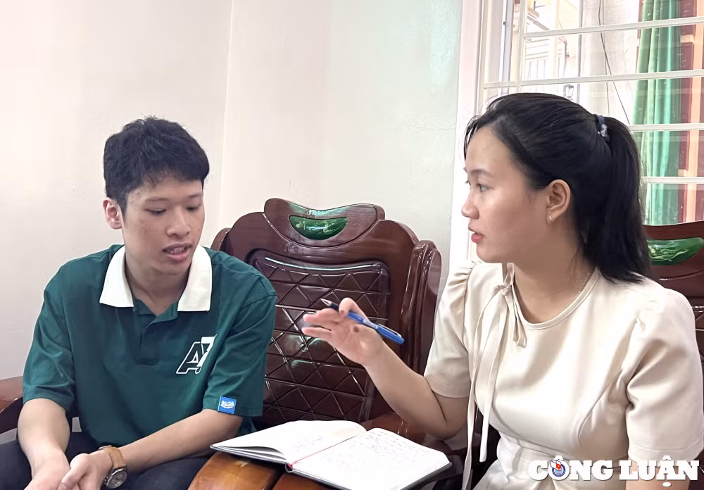gap go nam sinh thu khoa khoi b ky thi tot nghiep thpt nam 2023 hinh 3