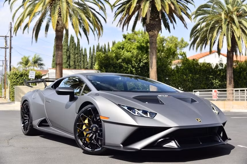 sieu xe lamborghini huracan sto duoc rao ban voi gia hon nua trieu usd hinh 1