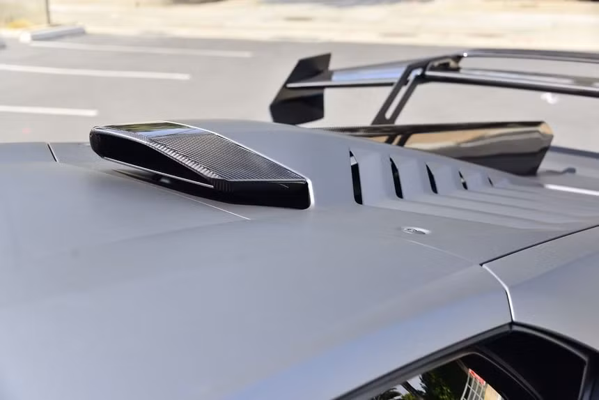 sieu xe lamborghini huracan sto duoc rao ban voi gia hon nua trieu usd hinh 5