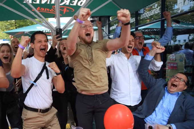 bau cu duc spd danh bai cdu de quyet dinh nguoi ke nhiem ba merkel hinh 1