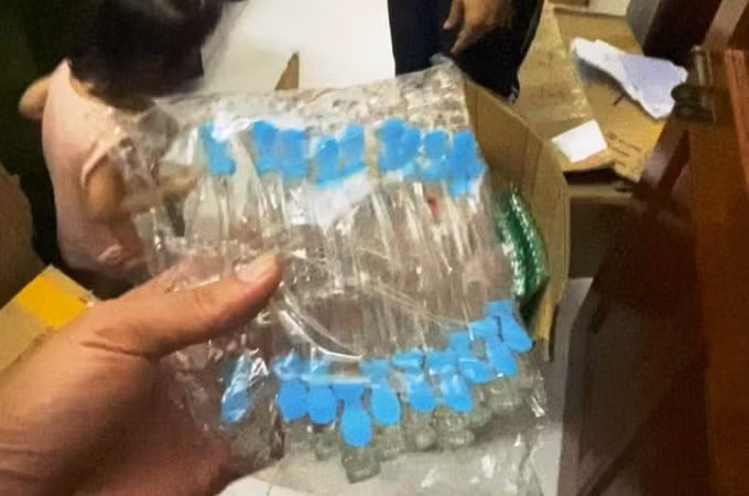 mua luong lon hang vat tu y te khong ro nguon goc ve ban kiem loi hinh 3