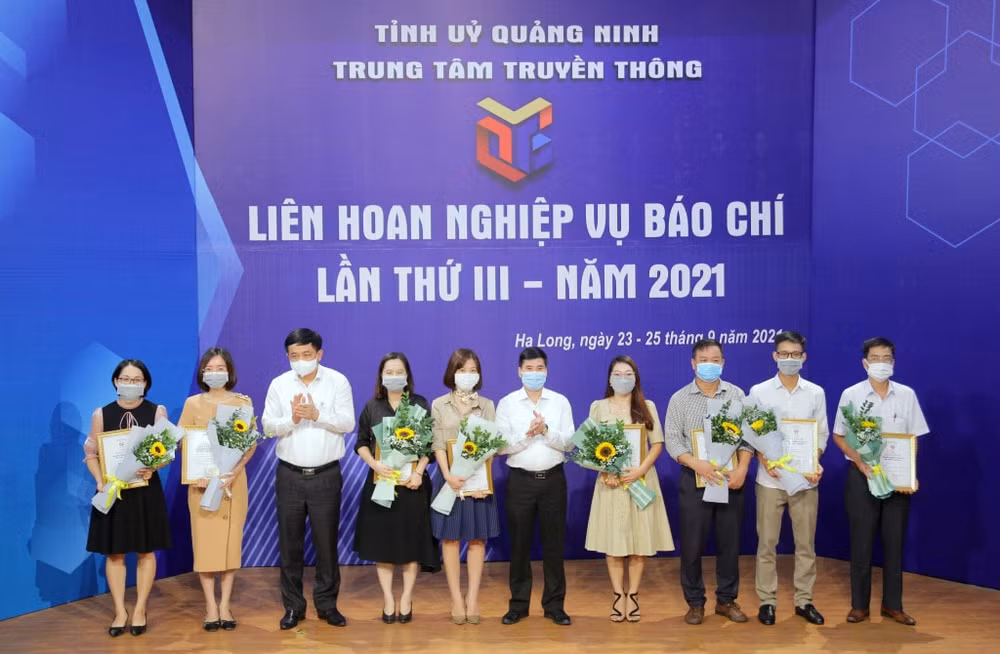 quang ninh trao 16 giai vang tai lien hoan nghiep vu bao chi lan thu iii nam 2021 hinh 1