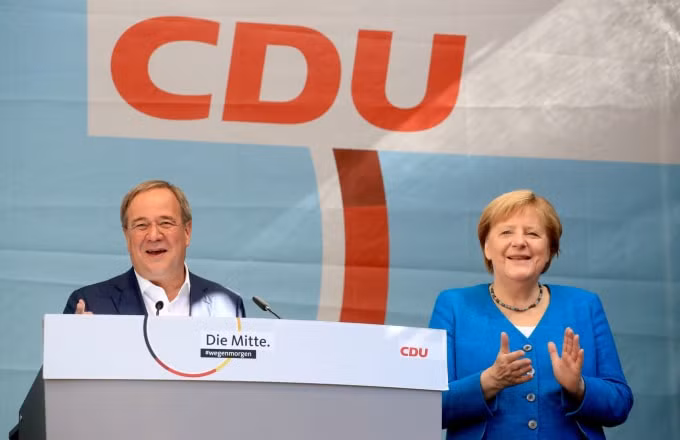 hom nay cu tri duc bo phieu quyet dinh nguoi ke nhiem thu tuong merkel hinh 1