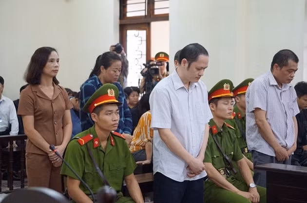 khoi to vu an chay 500 trieu dong de do vao truong hoc vien cong an hinh 1
