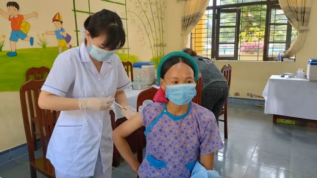 quang ninh no luc dat mien dich cong dong trong nam 2021 hinh 1