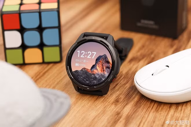 dong ho thong minh xiaomi watch color 2 ra mat pin len den 12 ngay gia 35 trieu dong hinh 1