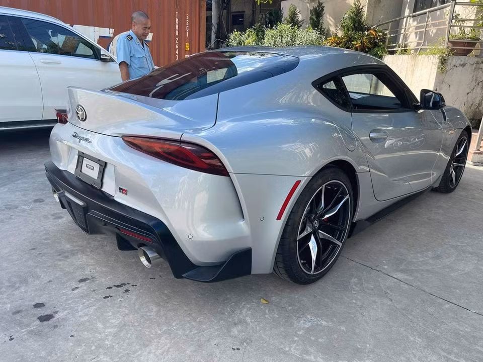 toyota supra 2021 dau tien vua cap ben viet nam hinh 2