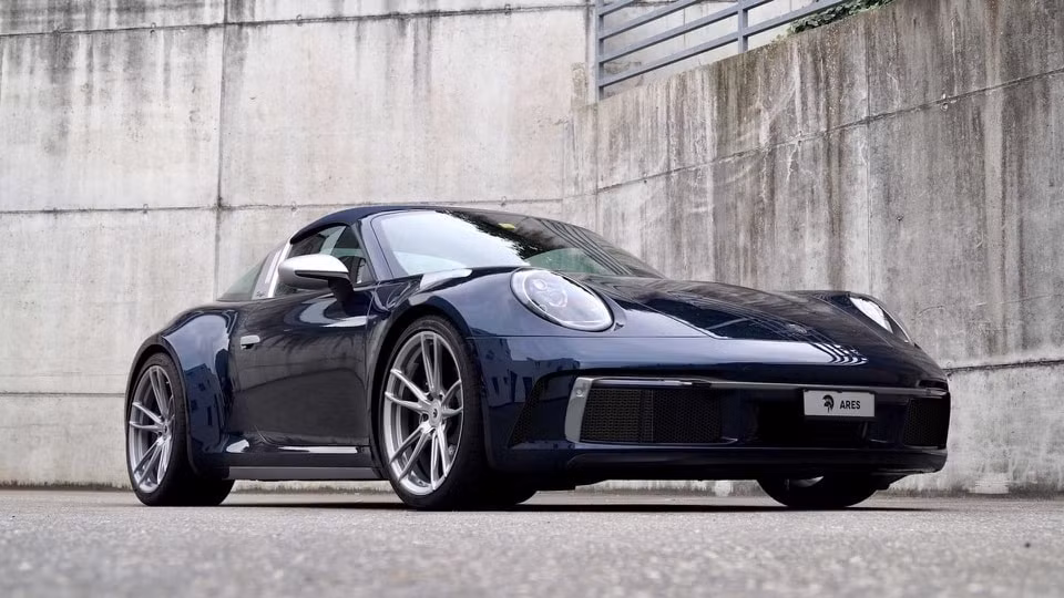 kham pha xe the thao porsche 911 targa so huu goi do than rong doc nhat the gioi hinh 1