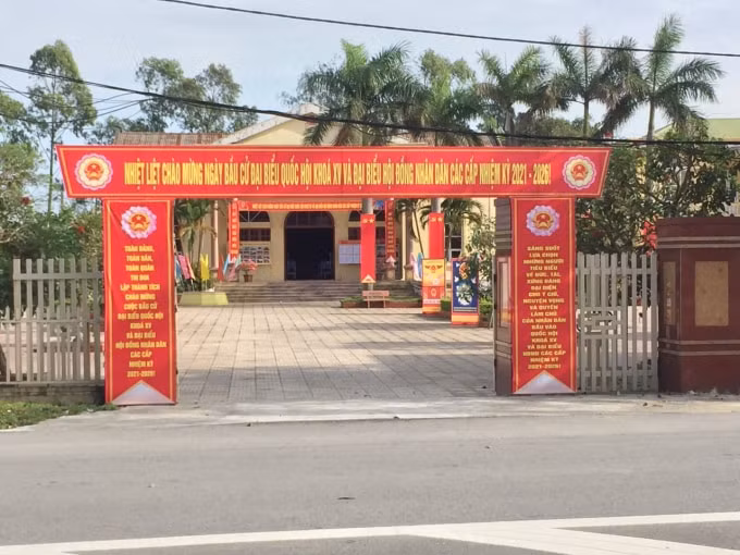 nhieu can bo xa bi xem xet ky luat sau phan anh cua bao nha bao cong luan hinh 1