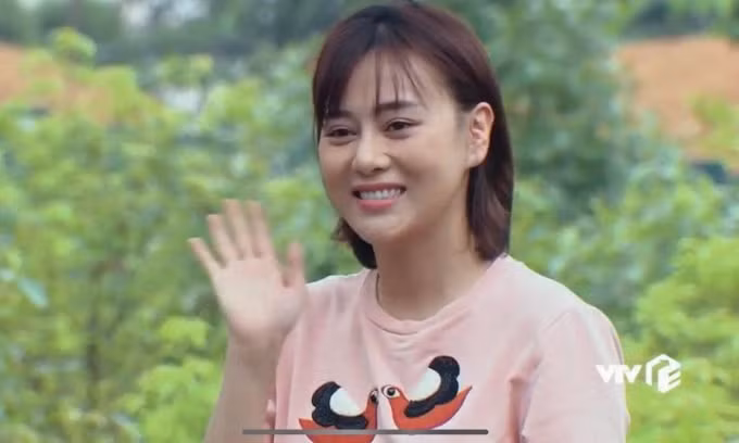 phuong oanh chap nhan lam xau de nhap vai trong huong vi tinh than hinh 1