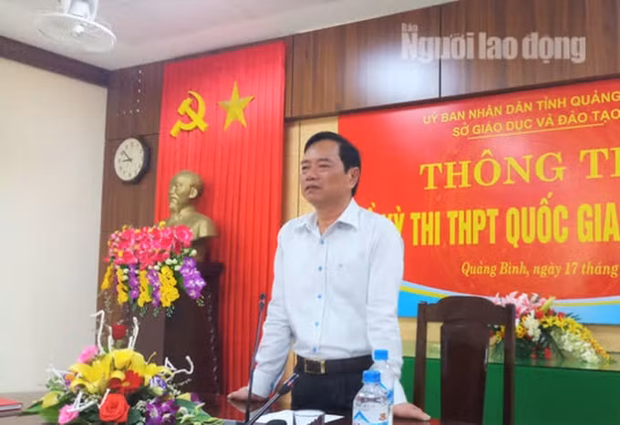 lam ro viec giam doc so gd dt quang binh ky 8 quyet dinh tuyen dung truoc nghi huu 3 ngay hinh 1