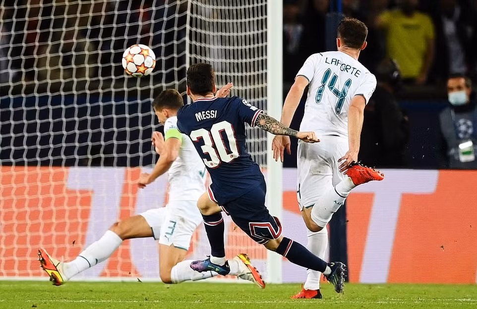 messi khai hoa psg gianh chien thang 2 0 truoc man city hinh 1
