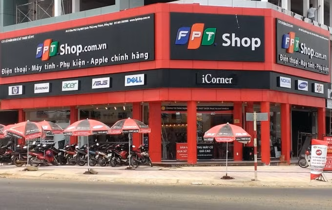nhan vien fpt shop bi to lay du lieu nhay cam cua khach hang sa thai 3 nhan vien lien quan hinh 2