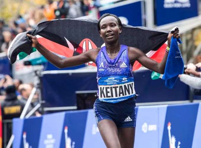 ky luc gia the gioi marathon mary keitany bat ngo tuyen bo gia tu su nghiep thi dau chuyen nghiep hinh 1