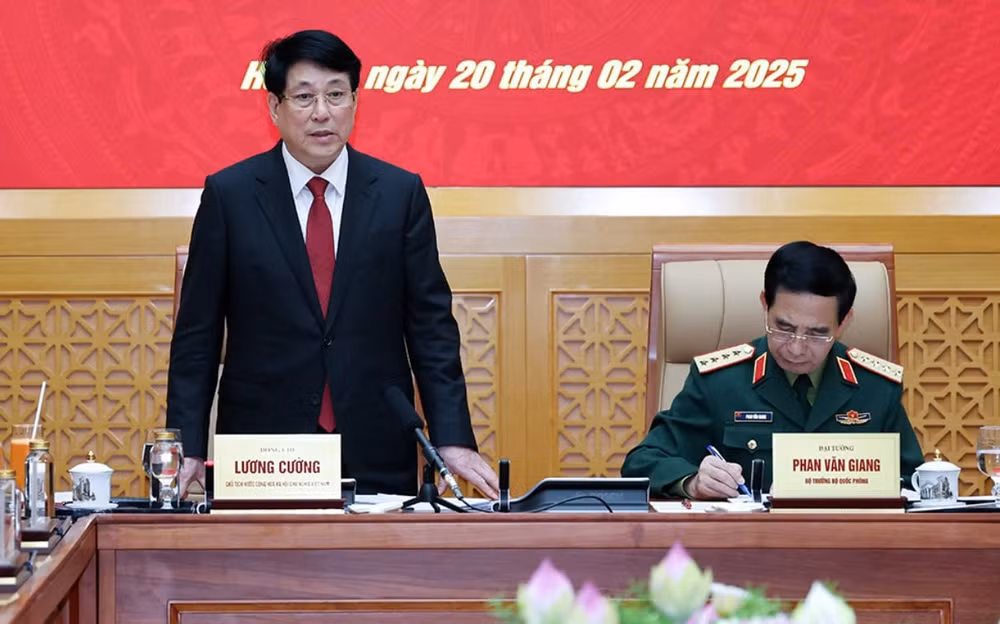 tiep tuc xay dung quan doi tinh gon manh hinh 4