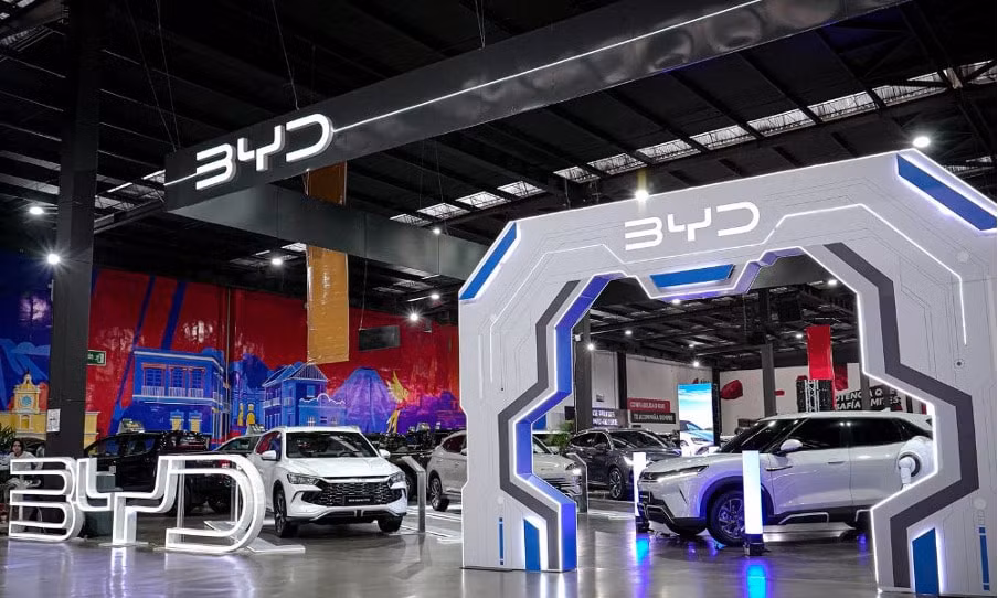 byd doi mat voi phan ung du doi tu nguoi tieu dung ve tinh nang lai thong minh hinh 1