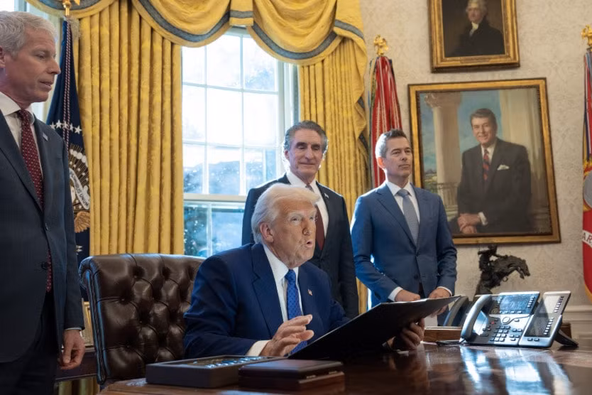 ong donald trump cam su dung tien thue de ho tro nguoi nhap cu bat hop phap hinh 1