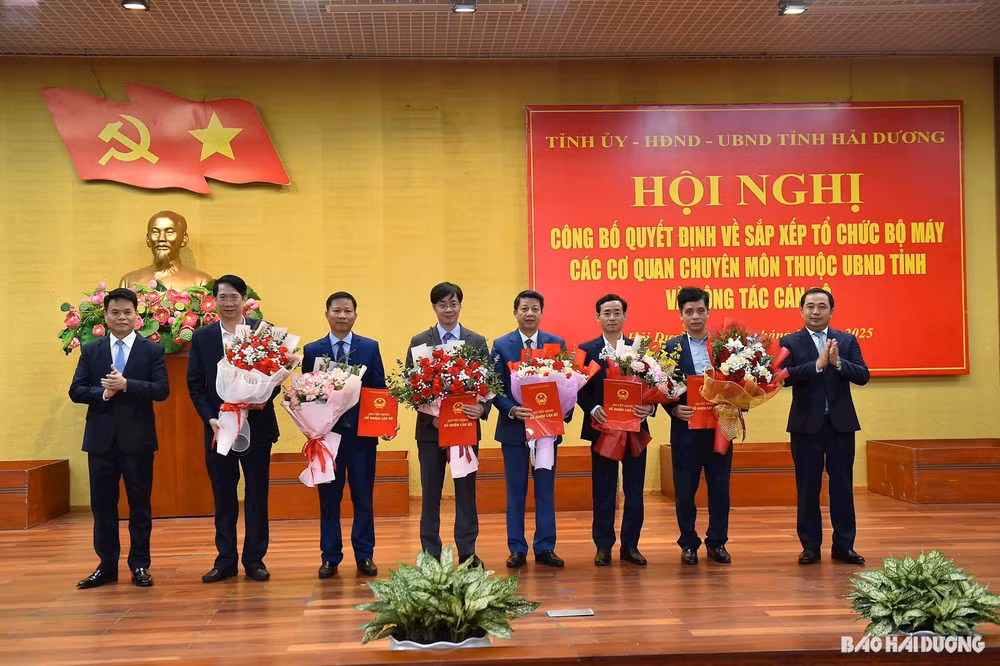 hai duong hoan tat viec sap xep to chuc bo may chinh quyen di vao hoat dong tu 1 3 hinh 1
