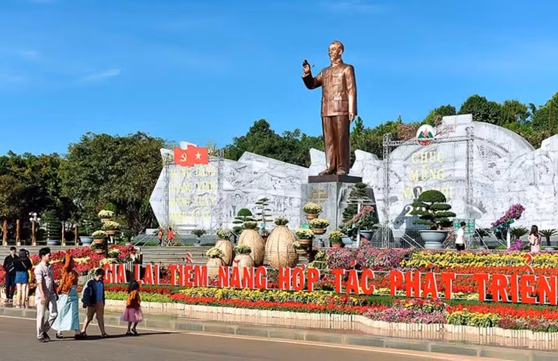 chuong trinh nghe thuat dat nuoc tron niem vui ky niem 50 nam giai phong gia lai hinh 1