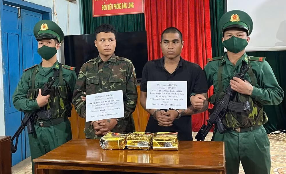 kon tum triet pha duong day van chuyen ma tuy thu giu 3kg ma tuy da hinh 1