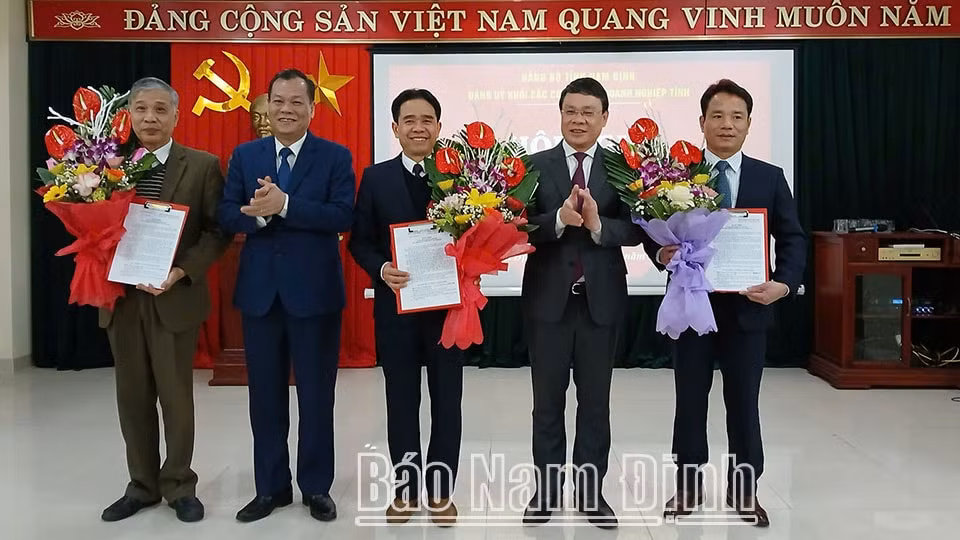 ket thuc hoat dong cua dang bo khoi cac co quan va doanh nghiep tinh nam dinh hinh 1