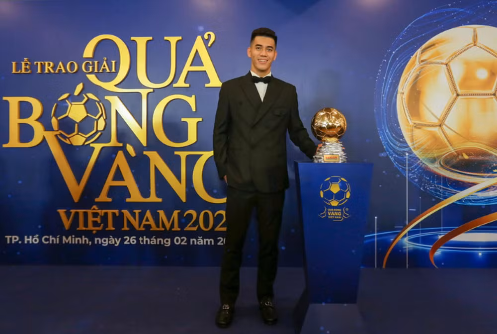 nguyen tien linh la chu nhan qua bong vang viet nam 2024 hinh 1