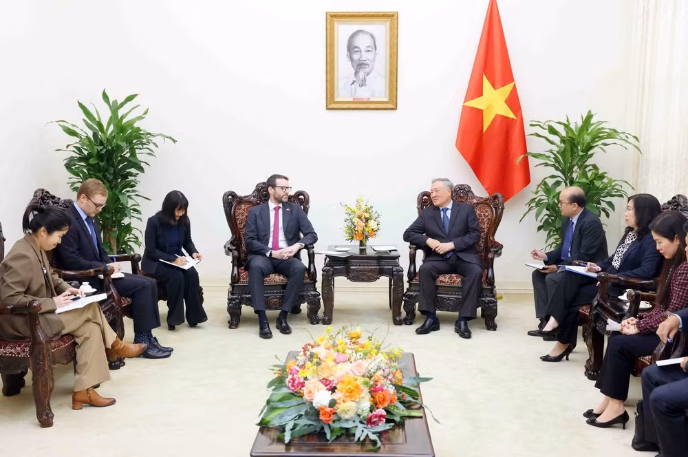 de nghi phia anh ho tro dao tao nhan su nong cot cho trung tam tai chinh o tp hcm va da nang hinh 2