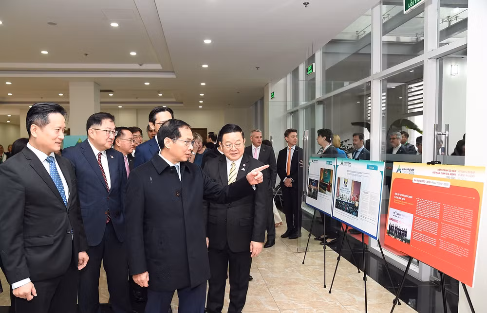 hanh trinh cua viet nam la thanh vien tich cuc chu dong va co trach nhiem cua asean hinh 2
