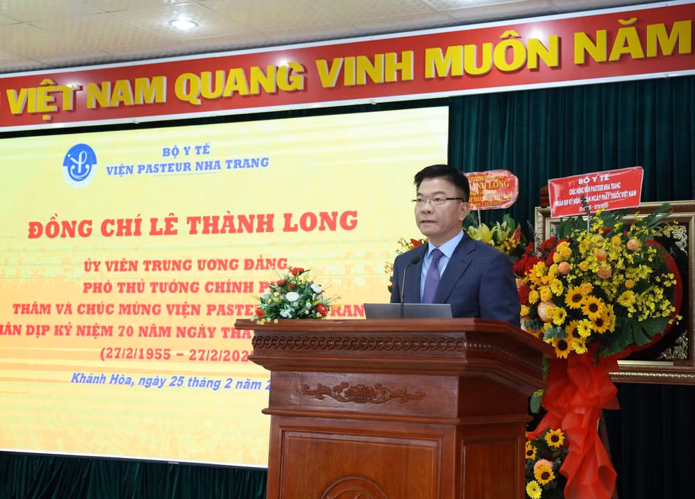 pho thu tuong le thanh long danh it nhat 30 ngan sach y te cho y te du phong hinh 2