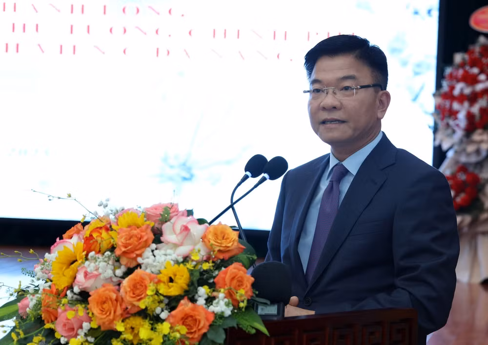 benh vien c da nang phan dau xung dang la noi trao gui niem tin cua can bo trung cao cap va nhan dan hinh 1