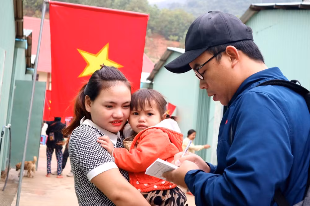 phat huy vai tro cua nguoi lam bao trong viec truyen tai thong diep bao ve moi truong hinh 2