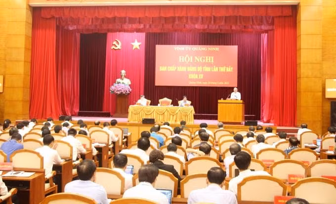 Quang cảnh Hội nghị Ban Chấp hành Đảng bộ tỉnh Quảng Ninh khóa XV về đánh giá tình hình thực hiện nhiệm vụ quý I năm 2021. Ảnh:Báo Quảng Ninh.