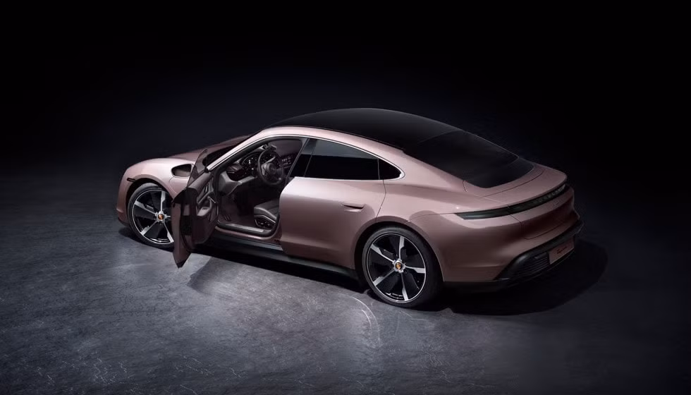 Xe điện Porsche Taycan bản đặc biệt ra mắt tại Triển lãm BIMS 2021. Ảnh: EVspecifications