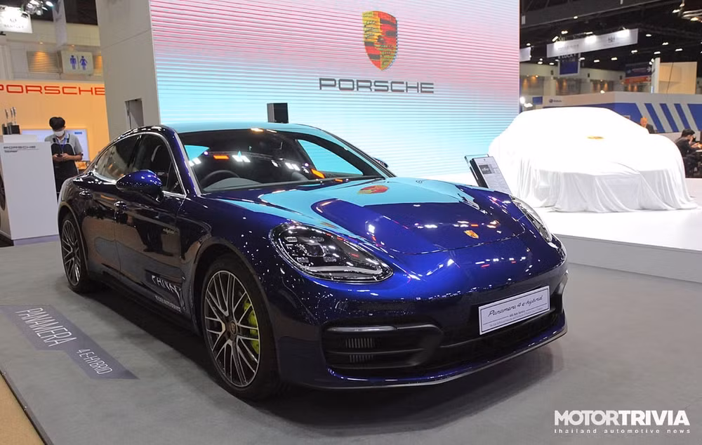 Xe điện Porsche Taycan bản đặc biệt ra mắt tại Triển lãm BIMS 2021. Ảnh: Motortrivia
