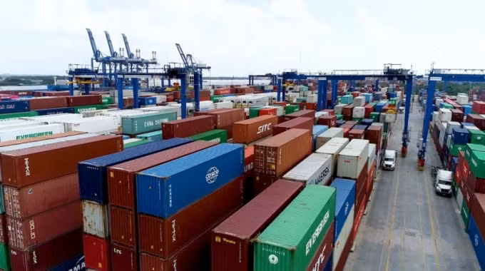 Bộ GTVT chỉ đạo các đơn vị cần rút kinh nghiệm từ việc ách tắc hàng hóa tại Cảng Cát Lái, đảm bảo hoạt động tại tất cả các cảng trên cả nước. Ảnh minh họa