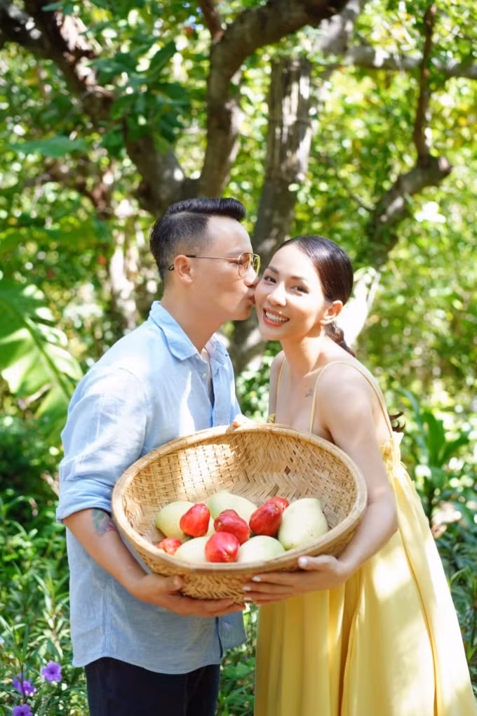 Cặp đôi vẫn đang hạnh phúc với hôn nhân dù đã qua 14 năm bên nhau.