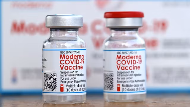 Vắc xin Moderna có hiệu quả 93% từ 4 đến 6 tháng sau liều thứ hai - Ảnh: Reuters