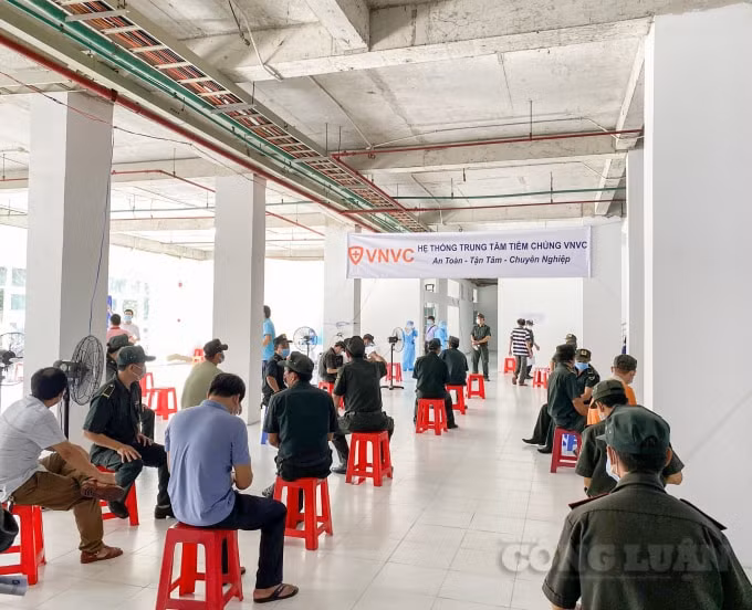 VNVC phụ trách tiêm chủng cho 50.000 người tại TP. Thuận An và TP. Dĩ An